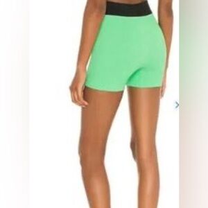 Free People  Happiness Runs Prajna Seamless Shorts Size M/L